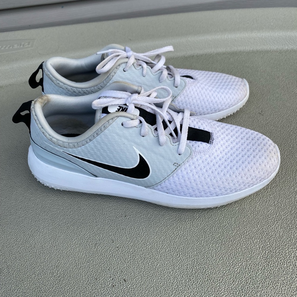 Nike Roshe G Golf Shoes White black check Pure Platinum women’s size 9